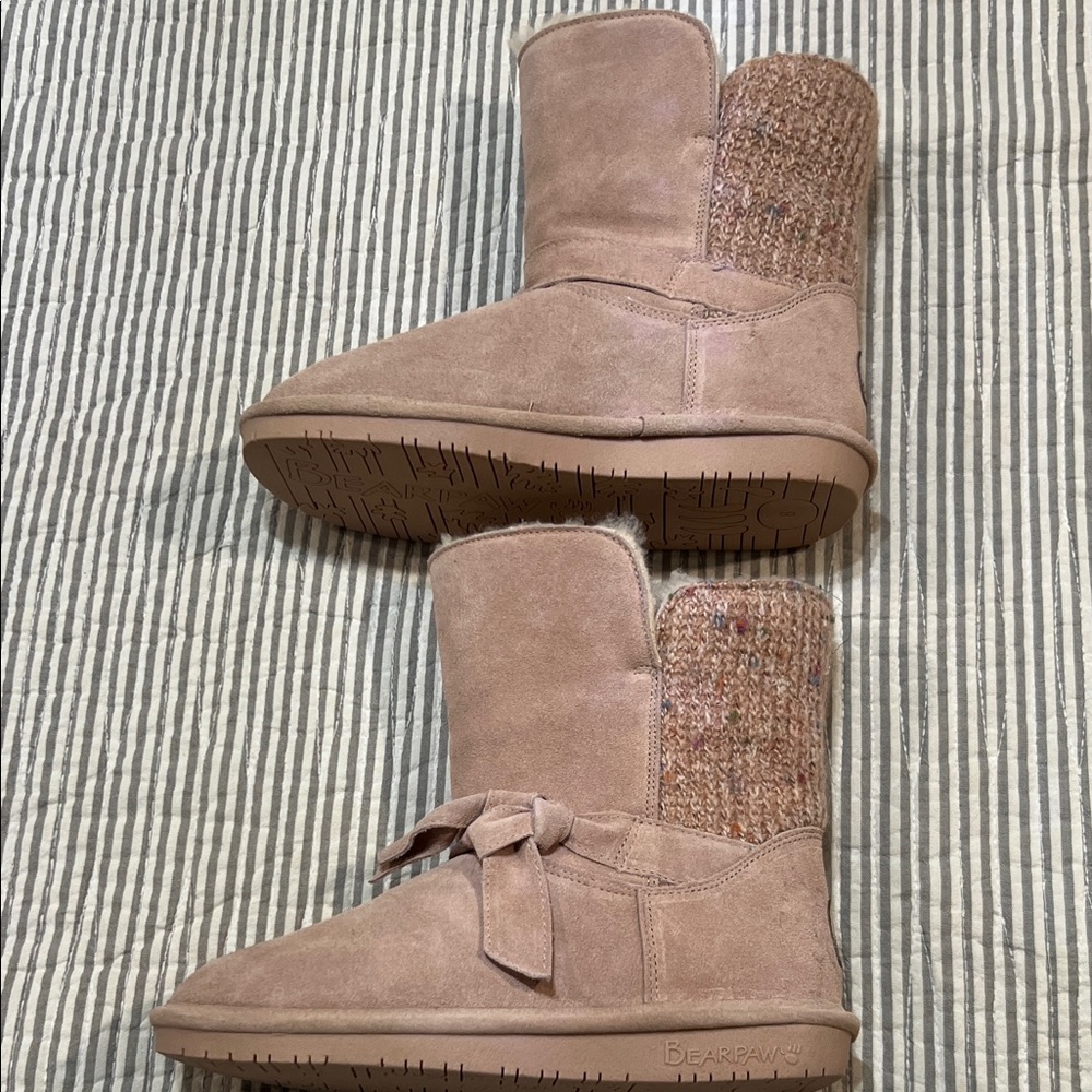 BearPaw Women's Pink Suede Winter Boots Size 8.